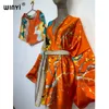 Kvinnors tvåbitar byxor Winyi Beach Two-Piece kostym Bohemian tryckt elegant långärmad Trab Dress Women Elastic Silk Floor Length Fashion Kimono 230419