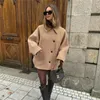 Misturas de lã feminina TRAF Camel Cape Casaco de grandes dimensões para mulheres curtas mulheres falsas inverno outono botão em jaquetas quentes casacos femininos 231118