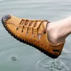 Сандалии мужчины кожаная удобная повседневная обувь летняя пляжная прогулка мужские кроссовки 230419