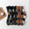 Herrensocken, 5 Paar, Winter, verdickt, Schafwolle, warm, für Herren, Retro-Stil, kariert, bunt, modisch, für Schneestiefel