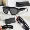 Azetat-Sonnenbrille mit schwarzem Rahmen 40225 Modedesigner Damen rechteckiger Rahmen Outdoor lässig 100 % UVA/UVB einfarbige Signatur an den Bügeln Mit Originalverpackung