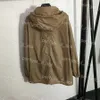 Abrigo de mujer con bordado de letras, gabardina informal con capucha, abrigo de estilo callejero a la moda de manga larga