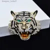 Pins Brooches CIN XIANG Vintage Spotted Leopard Brooches Vivid Animal Pins Rhinestone Crystal Jewelry for Men And WomenL231120