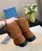 Bottes de neige marron en fourrure épaisse pour femmes, demi-bottes de neige de luxe, chaussures Chelsea en cuir à carreaux Martens