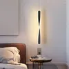 Lampy wiszące nordyckie łóżko żyrandolu Sypialnia Badanie Kreatywna lampa jednorazowa liniowa konstrukcja sztuki prosta długa