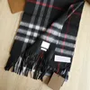 Woman Luxury Winter Cashmere Scarf Designers Tasseled Wool Scarves Mens Warm Pashmina Anti Pilling Scarf Fashion Check Plaid Shawl 17 Colors Anti Hair Removal