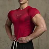 Мужские футболки FIRTS FITNESS SPORTS быстро сухие колготки Мужчины футболка Tee Tops The Trable Trable Рубашка для бодибилдинга пробегает повседневная спортивная одежда