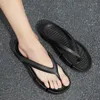 Slippers de cor sólida Flip-flop não deslize o estilo coreano sandálias da praia moderna tênis de caminhada macia Zapatos de hombre