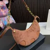 Famoso designer classico LE 5A7 Borsa a tracolla Borsa a tracolla a mezzaluna da donna di marca francese Borsa a tracolla a mezzaluna da donna in vera pelle di qualità 8A Borse da donna Hobo sotto le ascelle