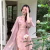 Повседневные платья Платье Cheongsam для молодой девушки в китайском стиле Улучшенное современное сексуальное Ципао без рукавов с винтажным принтом и цветочным принтом для женщин Элегантная вечеринка