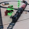 Rastreamento elétrico/RC Simulação de fumaça elétrica Treina a vapor clássica Treina de brinquedo Modelo Caminhão infantil para meninos ferrovias ferroviárias 230420