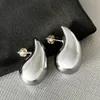 Boucles d'oreilles en forme de larme plaquées or pour femmes, boucles d'oreilles en forme de larme en métal lisse et léger, bijoux de mode luxueux, cadeaux de fête 231120