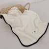 Designer Handtuchwärmer Badetuch Beach Fashion Waschlappen Waschlappen Handtücher Kombinationsset, das Wasser aufnimmt und schnell trocknet D2304195S