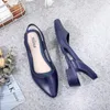 Ondiepe vrouwen mond elegante modejurk medium lage hak niet-slip schoenen ademend casual comfortabele jelly sandalen 2 81