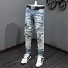 Herr jeans street mode män retro ljusblå vanlig tvättad stretch mager rippade märke patch designer hip hop byxor hombre