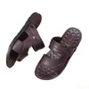 Sandales et pantoufles d'été pour hommes Sandales en cuir pour hommes Chaussures de plage à semelles épaisses pour adultes Sandales en cuir à bout ouvert antidérapantes 230420