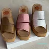 2023-femmes Slip-On Designer Slippers Sliders Slides Sandales Flat Woody Mules Sable de désert noir blanc extérieur homme pantoufle coulissant sandale sandale éraflures