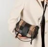 1027m kvinnor Luxurys designers väskor crossbody högkvalitativa handväskor kvinnors pursar axel shopping totes väska