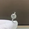 Bijoux de créateur Moissanite Diamond Femmes Sterling Sier 1 Carat Couple d'anneaux Proposer la bague de fiançailles de mariage A2