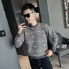 Erkek Sweaters Sonbahar Kış KPOP Moda Stili Harajuku İnce Fit Üstler Gevşek Tüm Maç Gündelik Örgü Jacquar Jacquard Dokunma Ek O Boyun