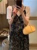 Tvådelt klänning Gaganight Women V Neck spets Floral Chiffon Suspender Korean Chic Summer Gentle Sweet O Plaid Kort ärmskjorta 230419