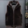 Männer Pelz Faux Männer Weste Weiche Plüsch Mit Kapuze Ärmellose Dicken Mantel Verdickt Reißverschluss Taschen Strickjacke Weste 231120