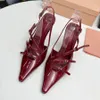 Designerskor kvinnors patent läder slingbacks med spännen 100 mm lyxpumpar spetsiga tår stiletto häl fest klänning skor ankel rem burgundy höga klackar