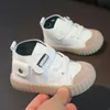 Första Walkers White Leather Baby Toddlers Sneakers First Walkers Children's Shoes for Boys and Girls Star Casual Flats Kid Shoes 231118