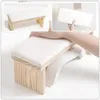 Repose-mains 1 pc repose-ongles coussin pour les mains bras manucure oreiller Table coussins de poignet en bois mousse Nail Art main oreiller coussin 30x13x12cm 230419