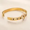 Designer Boutique Bangle Luxury Love Jewelry 18K Gold Plated Women Charm Diamond Bangle Romantic Style Women Gifts Armband med Box