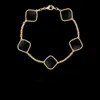 مصمم أساور Clover Bracelets سلسلة 19 سم مع شعار الرسمي الحجم الفاخر من أساور النساء اللوح الفاخرة 4/4 أوراق البرسيم لا تتلاشى