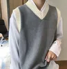 Kamizelki męskie mieszane kolory luźne swobodne kamizelki kamizelki menu Korean Preppy Style v szyja pullover kurtka bez rękawów moda męska kamizelka 230420