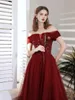 Eleganter Wein Red Cocktail Kleid Spitze Party Vintage Boat Hals Paillettenschildbraut Berühmtheit Eine Linie Lange Abendkleider 2023