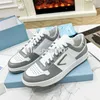 Designer Sneakers Downtown Chaussures en cuir Respirant en cuir de veau Sneaker Hommes Femmes Baskets Caoutchouc Chaussure Plate Casual Marche Confort Outdoor Sneaker