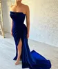 Vintage Long Royal Blue Velvet Prom Dresses With Slit Mermaid Custom Made Strapless Sweep Train Party Dress Maxi Formal Evening Dresses for Women