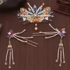 Hårklipp kinesiska Hanfu Long Tassel Crown Flower Beads Pins Handgjorda fjärilsmycken