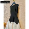 Vestidos casuais malha vestido emendado contraste colorido sem mangas oneck uma linha maxi vestidos para mulheres na passarela de luxo marca elegante de alta qualidade 230420