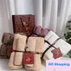 High-End Fashion Bath Handduk Set Coral Velvet Designer Handduk Letter Face Handdukar Lyxiga absorberande män Kvinnor tvättdukar handdukar handdukar