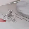 Küme Yüzük Lüks 925 STERLING Gümüş Zümrüt Kesim Oluşturuldu Elmas Düğün Nişan Kokteyl Kadınlar için Topaz Güzel Takı