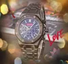 Фабрика Dircet продает мужские часы часы Auto Date Men Men Sainlable Steel Design Designer Watch Оптовые мужские подарки.