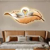 Figurine decorative Piuma Decorazione camera da letto Pittura Lampada a LED Camera Murale Soggiorno Divano Sfondo Muro