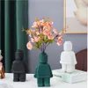 大型サイズの人工花の花瓶の家屋の装飾テーブル装飾セラミック装飾品ロボットスカルプト図形ヨーロッパモダンスタイル231120