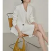 Arbetsklänningar JI Simple Temperament 23 Spring and Autumn Professional White Collarless High Sense Suit Dress Female Slim Fit