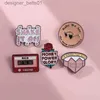 Pins Broches Creative Tren dessin animé texte lunettes Rose huile goutte Lel broche Badge broche Denim sac cadeau hommes femmes mode bijoux accessoires L231120