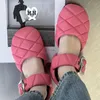 Sandalen 2023 Frühling Sommer Frauen Brot Metall Snap Casual Sandale Gürtelschnalle Flachboden Schuhe Damen PU Single