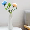 Vases 1pcs Ceramic White Hand Vase Nordic Style Home Office Decor Creative Plant Flower Vase Floral Composition Living Room Ornaments 231120