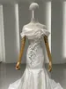 Nova chegada fora do ombro vestidos de casamento design sutil cetim com contas 3 d flores modestas senhoras vestidos de casamento vestido de noiva de luxo