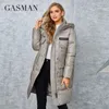 Mulheres Down Parkas GASMAN Inverno Down Jacket Mulheres Quente Longo Clássico Zipper Cinto Design Bolso Com Capuz Slim Parkas Feminino Casaco MG-81037 231118