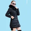 Trenchs pour femmes Mode Hiver Veste rembourrée à capuche coréenne Slim Big Col de fourrure Parka Harajuku Vêtements Femmes 2023