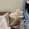 Nuova sneaker da corsa scarpa da ginnastica miui Scarpe da tennis piattaforma per bambini Scarpa casual Moda all'aperto di lusso Designer Stivaletto da donna pelliccia Inverno caldo ragazzo tazz passeggiata escursione all'ingrosso